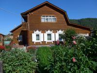 Russland, Listvjanka, schöne alte Holzhäuser