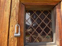 Russland, Talzy-Museum, Kirchenfenster aus Glimmer