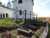 Russland, Selengadelta, Kloster Posol, Gräber des ermordeten Botschafters und Söhne