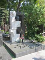 Friedhof am Neujungfrauenkloster Moskau; Chrustschovs Grab