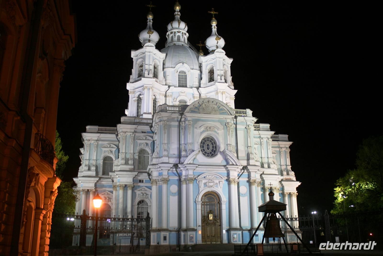 Smolny Kloster bei Nacht