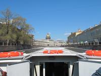 Blick vom Boot zur Isaakskathedrale