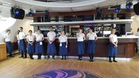 Moskau, Team des Ausflugsschiffes