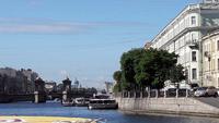 St. Petersburg vom Wasser