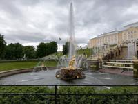 St. Petersburg,Peterhof, Führung im unteren Park