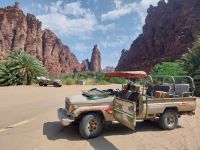 Fahrt mit Geländewagen im Wadi Dissah 
