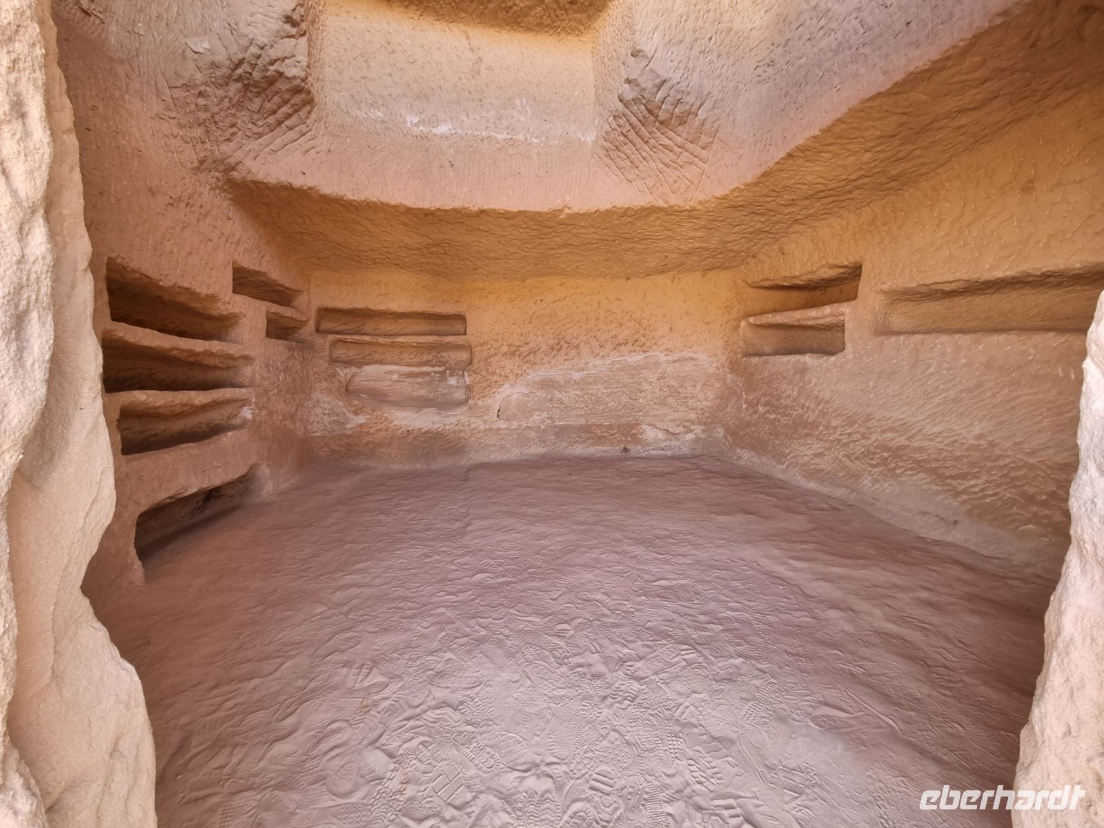 Hegra (Mada'in Salih) - Jabal Al-Banat (Frauengrab von innen)