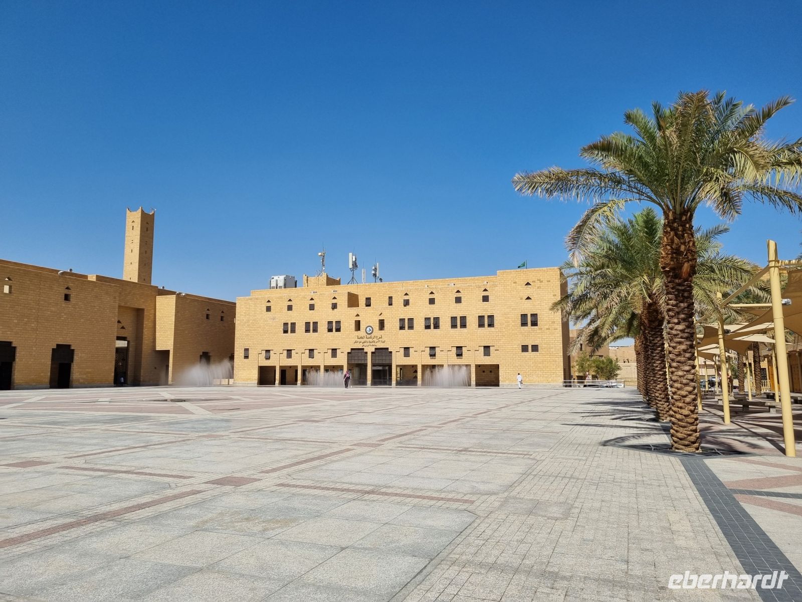 Riad - Islamische Religionspolizei mit dem ehemaligen Hinrichtungsplatz (Al-Safah-Platz)
