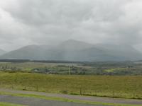 Blick zum Massiv des Ben Nevis vom Commando Memorial
