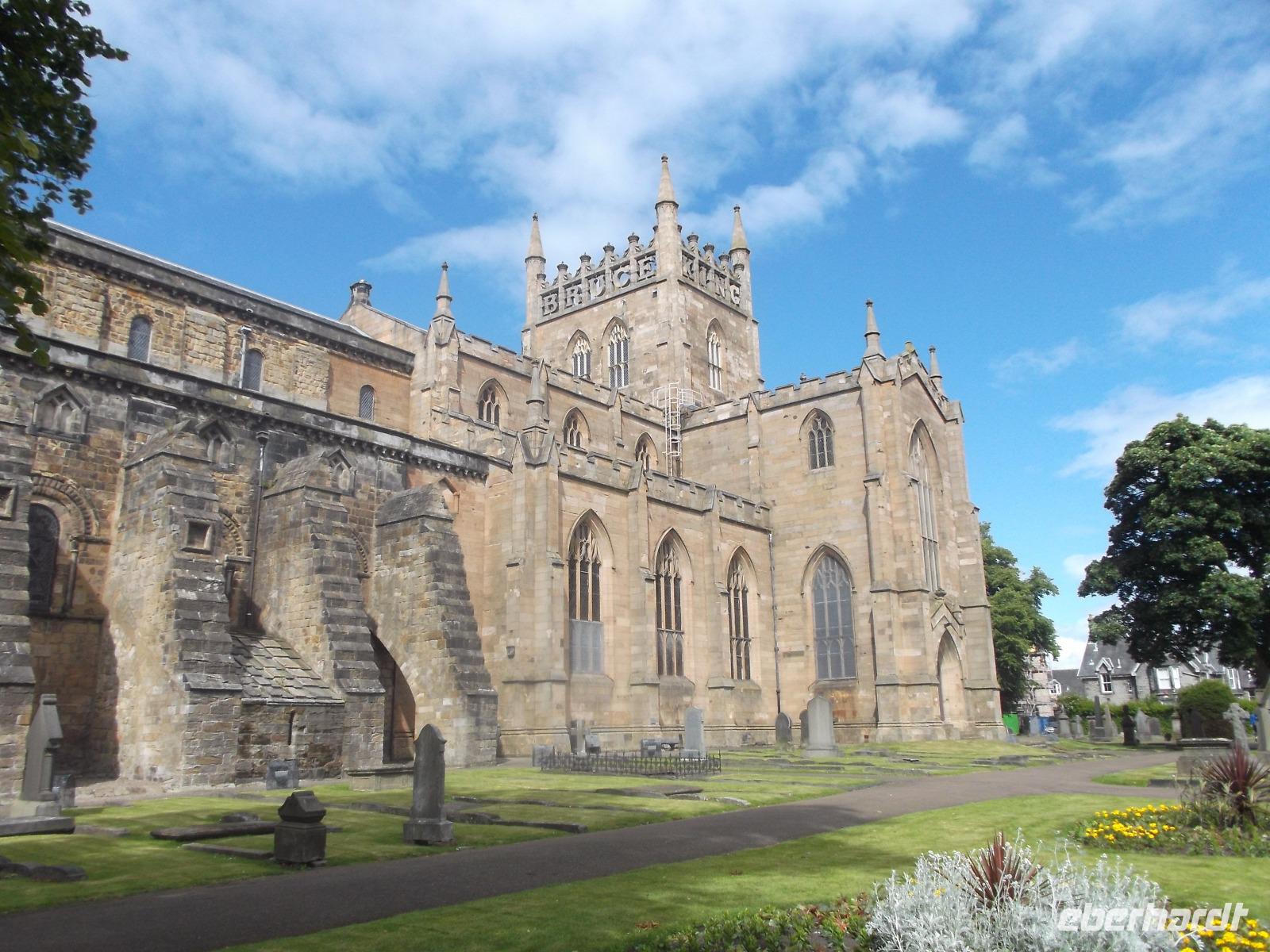 Dunfermline, Abtei mit den Königsgräbern, Fife
