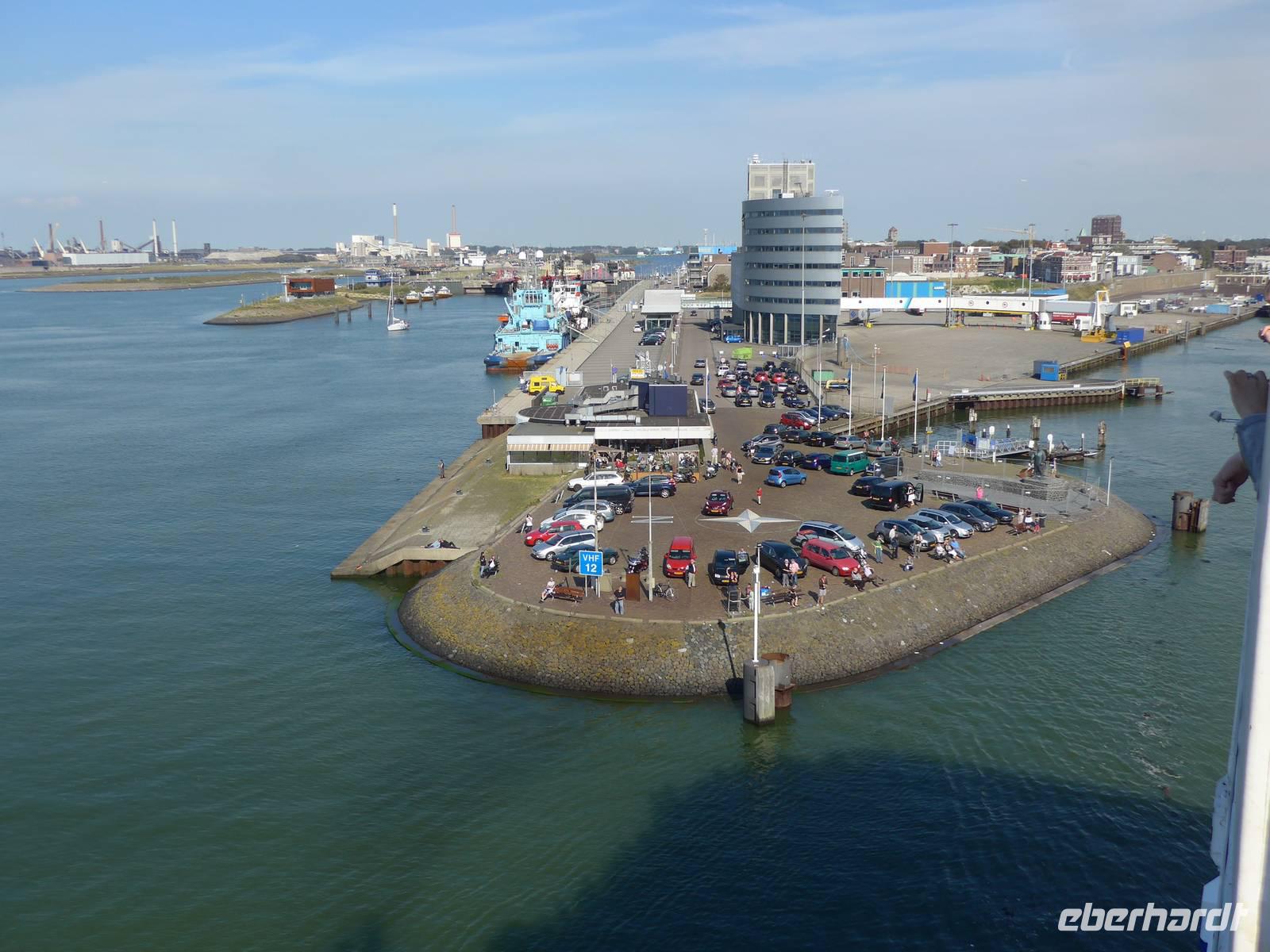 Fährhafen Ijmuiden Blick beim Auslaufen