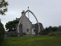 Torbogen aus Walknochen, 