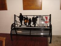 Bank in der Militärkapelle