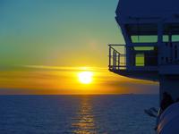 Fähre mit Abendstimmung