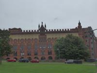 Ehemalige Teppichfabrik im Stil von Dogenpalast von Venedig