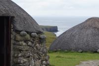 Blackhouses und Basaltsäulen auf Skye 