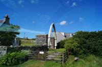 Whale Bone Arch, Braggar - der Kiefer eines Blauwahls als Gartentor. 