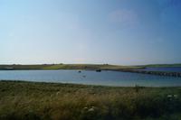 Schiffssperren des Ersten Weltkriegs und Churchill Barriers aus dem Zweiten Weltkrieg