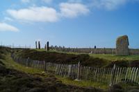 Ring of Brodgar - zu einem echten Henge gehört auch ein Graben
