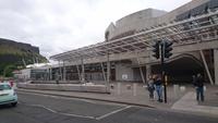 Das Schottische Parlamentsgebäude in Edinburgh