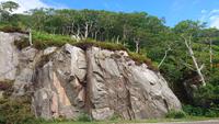 Felsen am Loch Nan Uamh