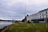 098 Blick von Kyle of Lochalsh zur Skye Bridge und den Cullin Hills