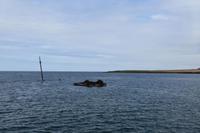 328 Okneys, Schiffsbarrieren