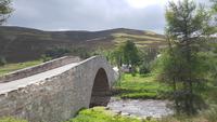 Brücke über den Gairn