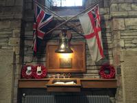 Kirkwall, St. Magnus-Kathedrale, Gedenkstätte für die Toten des torpedierten Flaggschiffs 