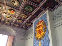 prunkvolle Decken im Schloss