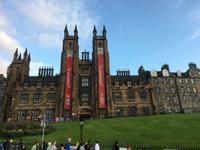 Edinburgh - Auf dem Weg zum Military Tattoo