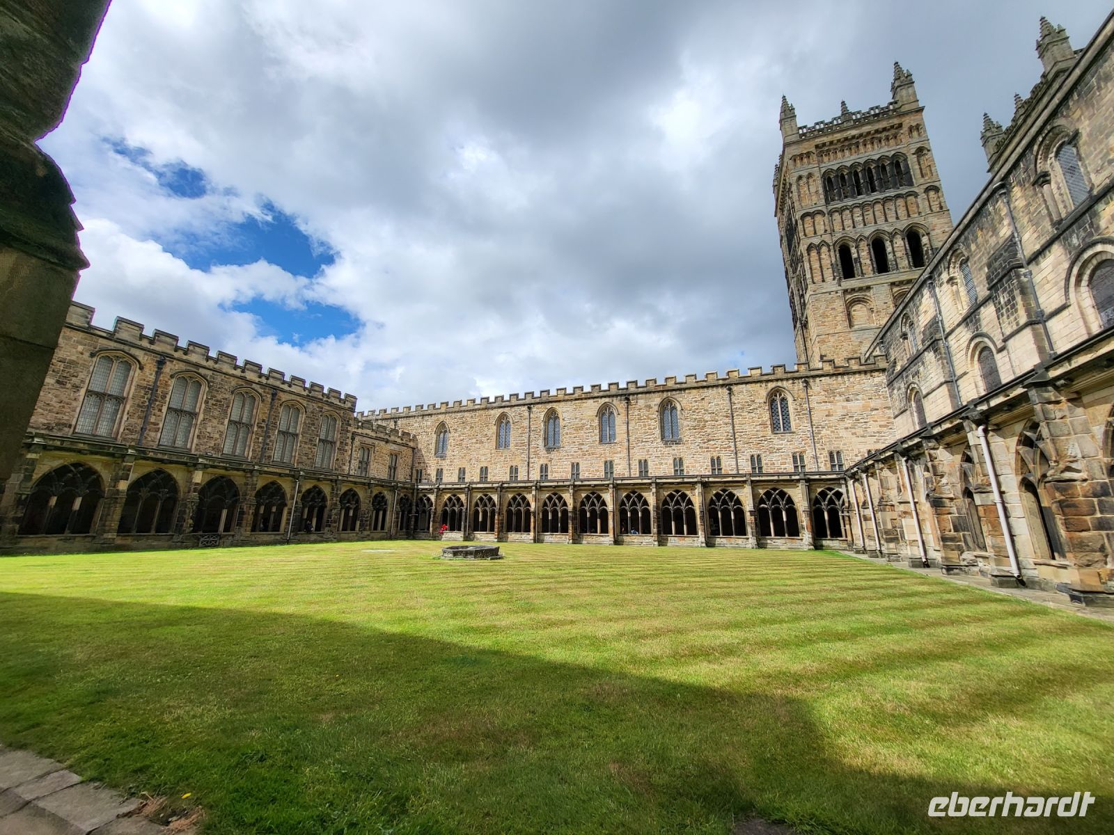 007 – England. Durham Kathedrale