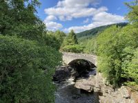 5. Reisetag – Durch das Great Glean nach Inverness – Wanderung auf dem Great Glen Way – Brücke in Invermoriston