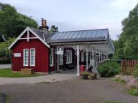 Viktorianischer Bahnhof von Strathpeffer - heute das Highland Museum of Childhood (Kindheit)