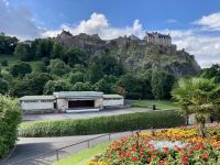 10. Reisetag – Edinburgh mit Stadtrundfahrt, Castle und Tattoo – Princes Street Gardens und Edinburgh Castle 
