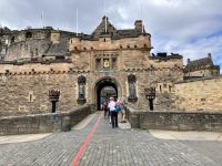 10. Reisetag – Edinburgh mit Stadtrundfahrt, Castle und Tattoo – Besuch des Edinburgh Castle