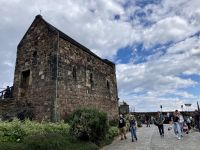 10. Reisetag – Edinburgh mit Stadtrundfahrt, Castle und Tattoo – Besuch des Edinburgh Castle – St Margaret’s Chapel