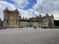 10. Reisetag – Edinburgh mit Stadtrundfahrt, Castle und Tattoo – Palace of Holyrood House