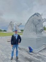 240627 The Kelpies 02 mit Reiseleiter