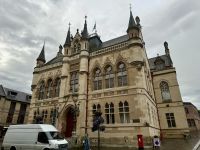 8. Reisetag – Abendspaziergang in Inverness – Rathaus