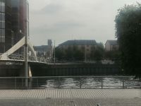 Moderne Brücke am River Clyde