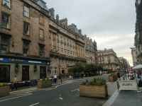 Typische Straßenansicht, hier St. Vincent Place Glasgow