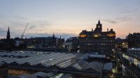 Edinburgh: Waverly Station