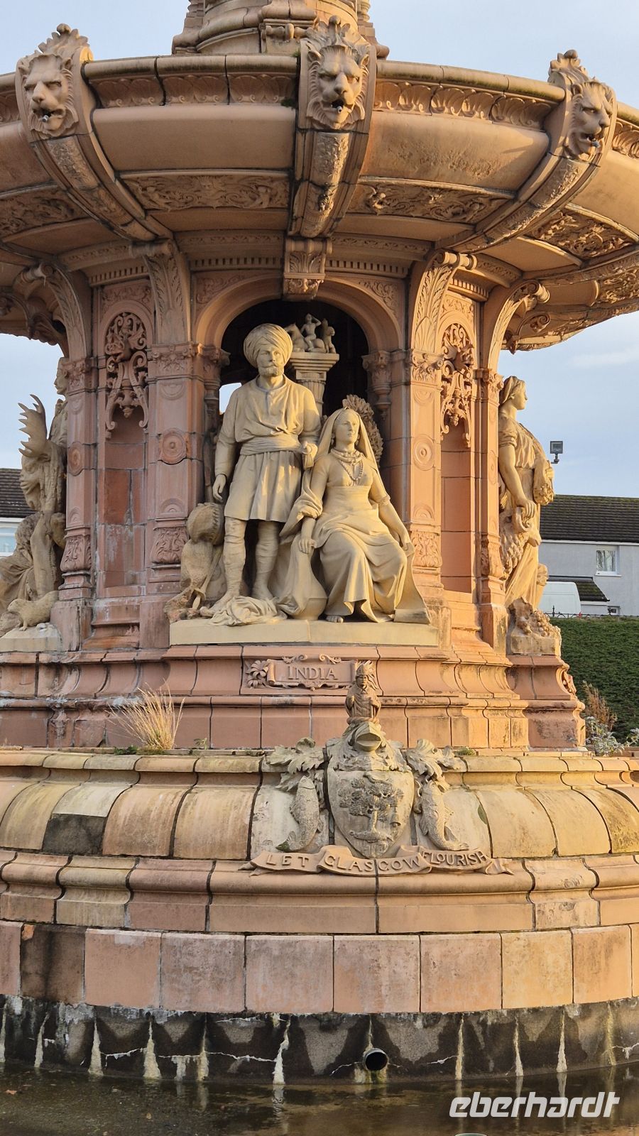 Glasgow: Doulton Fountain