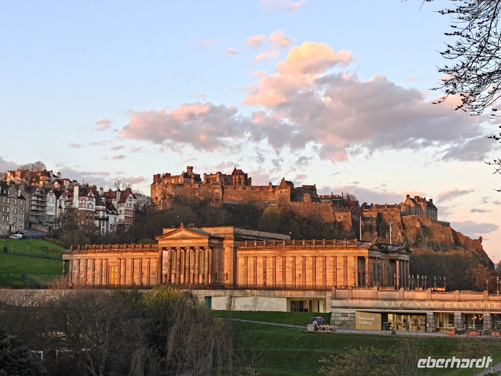 044.2 – Edinburgh &ndash; &copy;  (Eberhardt TRAVEL)