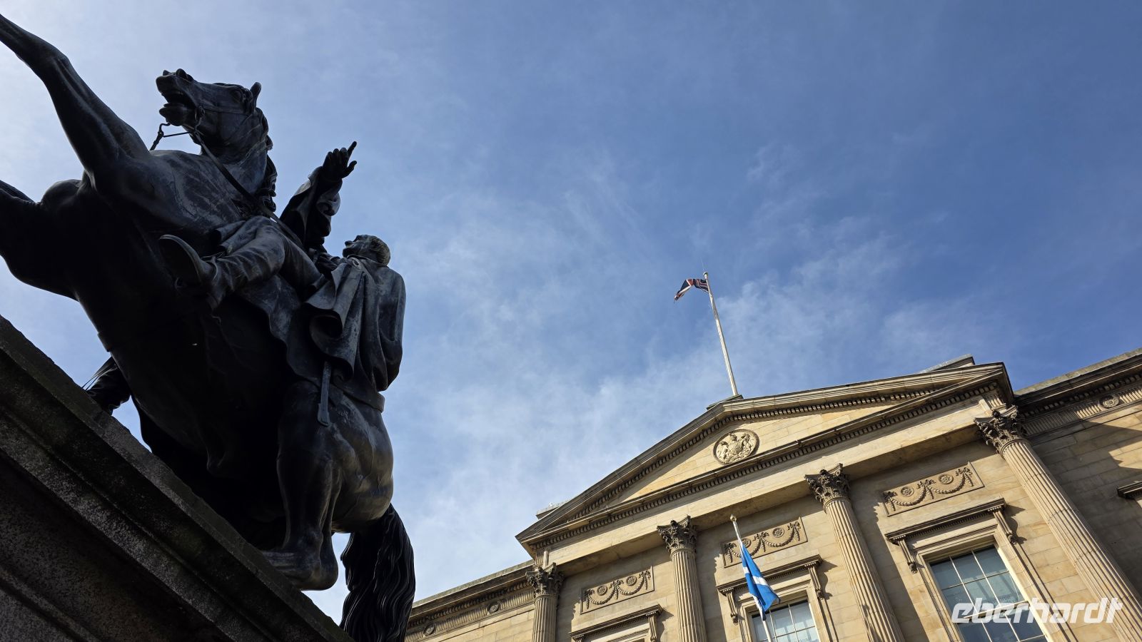 046.1 – Edinburgh &ndash; &copy;  (Eberhardt TRAVEL)