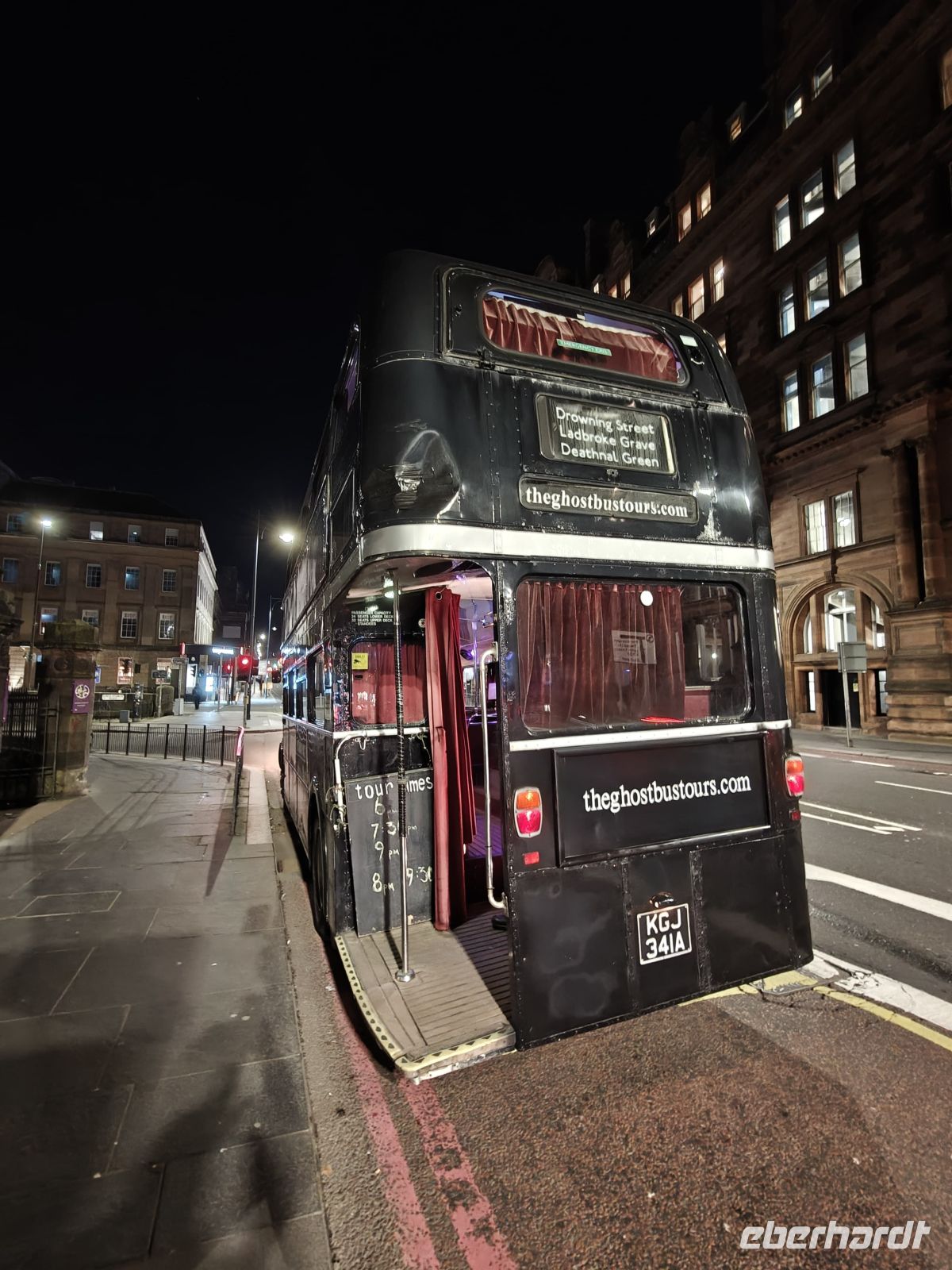 047.2 – Edinburgh &ndash; &copy;  (Eberhardt TRAVEL)