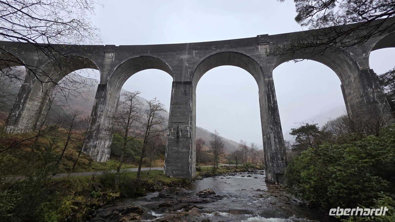 071 – Glenfinnan Viadukt &ndash; &copy;  (Eberhardt TRAVEL)