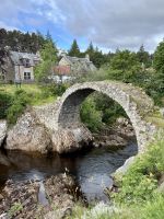 Die älteste Steinbrücke in Schottland: Carrbridge &ndash; &copy; Carmen Kiefer (Eberhardt TRAVEL)
