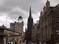 Blick in dei High Street von Edinburgh